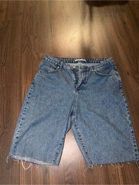 Casual Mid-Blue Denim Cutoff Shorts